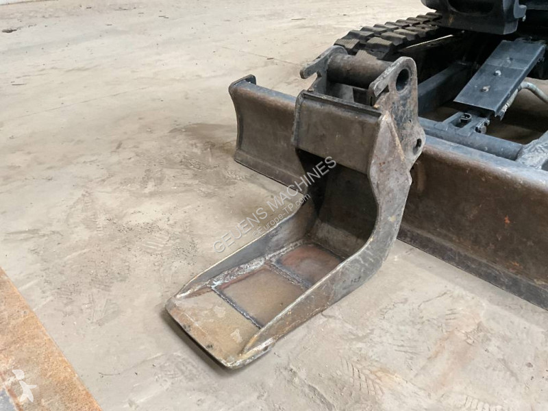 جرافة Airman AX 33 U-7