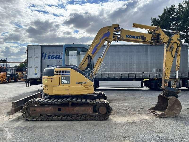 جرافة Komatsu  PC75UU-3