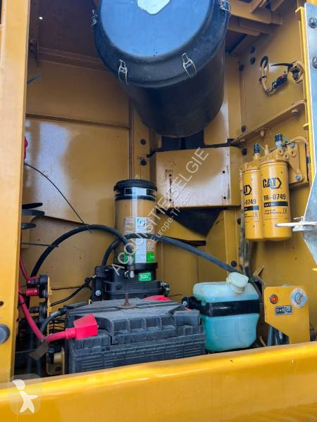 جرافة Caterpillar 352F