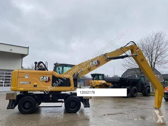 Lopatový nakládač Caterpillar MH 3022 MIETE /...