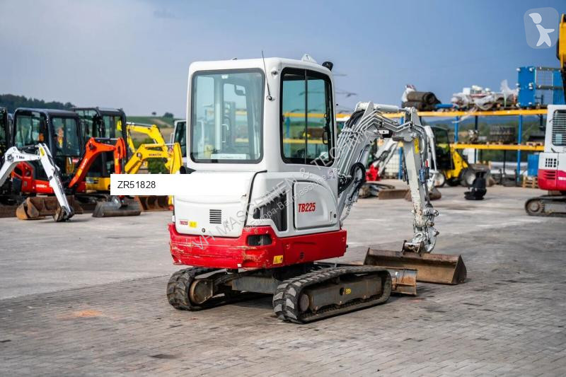 Rýpadlo Takeuchi TB225