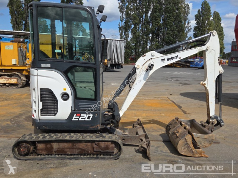 Багер Bobcat E20