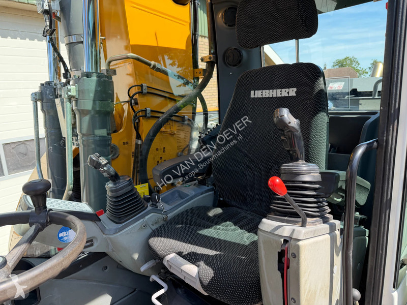Rýpadlo Liebherr A LITRONIC A