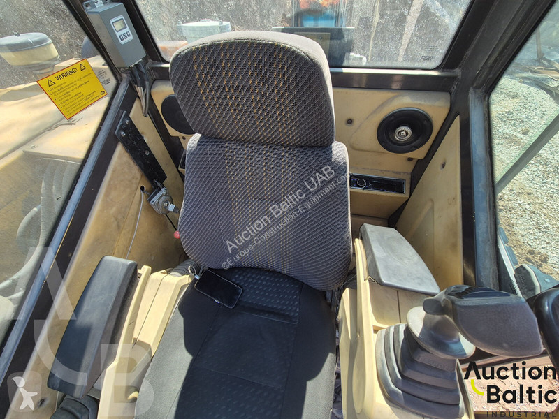 Lopatový nakládač Hydrema M 1400