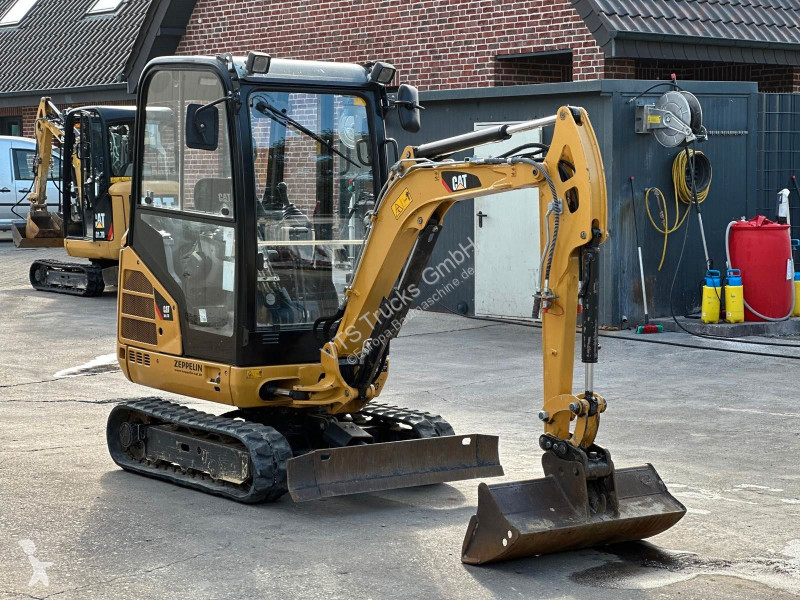 جرافة Caterpillar Gummikette / 2 Löffel /...