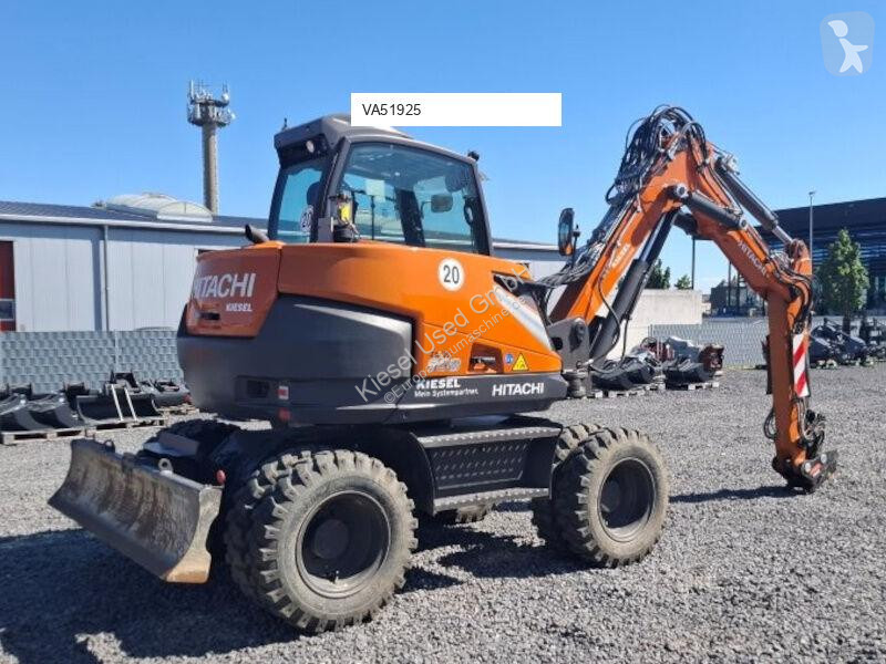 جرافة Hitachi ZX95W-7