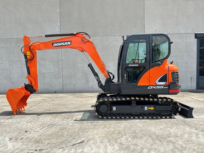 جرافة Doosan 9C