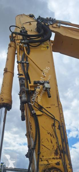 جرافة Komatsu PC210LC-11