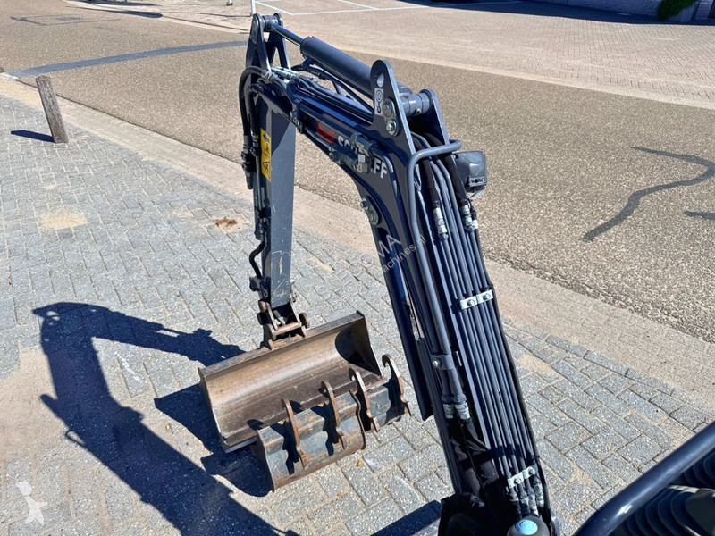 جرافة Schaeff TC10 Minigraver