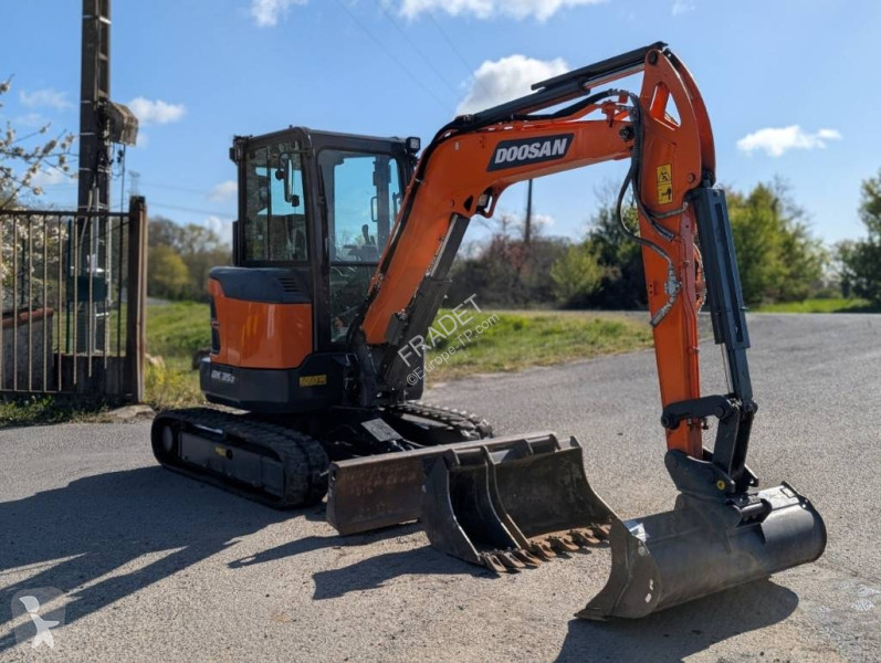 جرافة Doosan