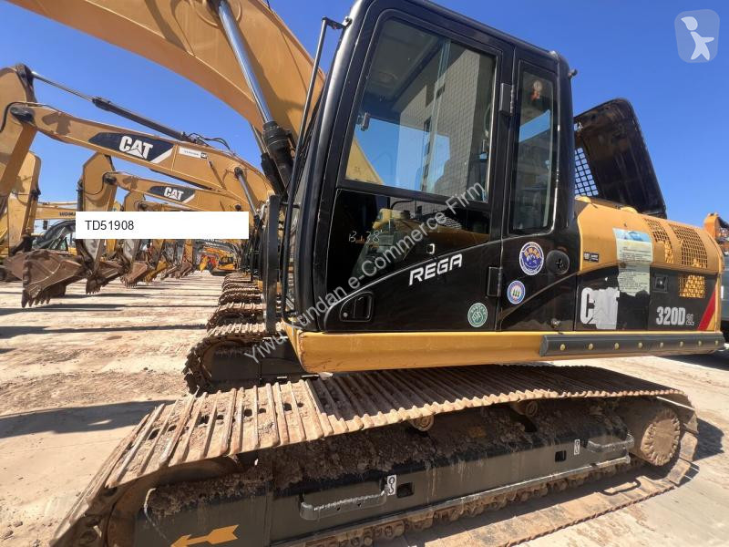 جرافة Caterpillar 2L