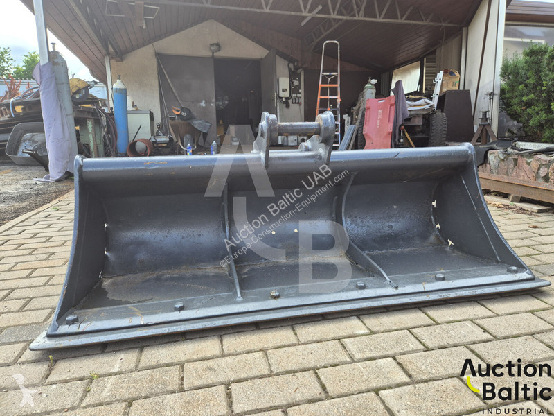 Doosan DX 63-3 excavator