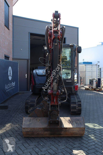 Lopatový nakládač Yanmar VIO50-6B