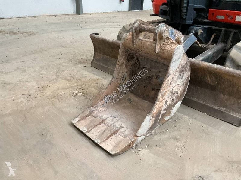Excavator Kubota kx080-4 A 2