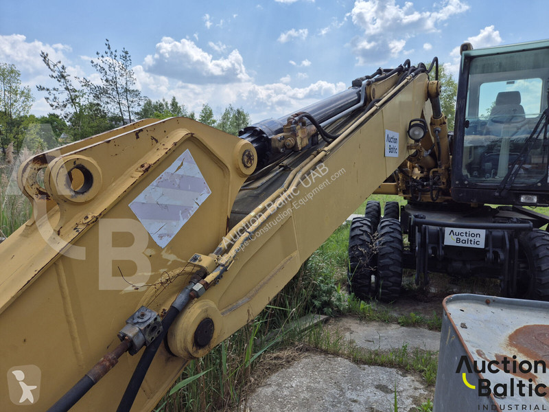 Excavator Caterpillar C
