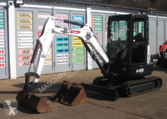 Excavator Bobcat E25EM