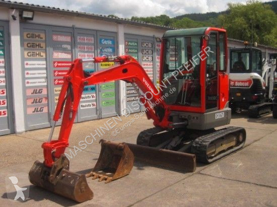 Экскаватор Volvo ECR D