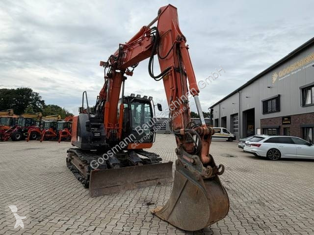 Pelle Hitachi