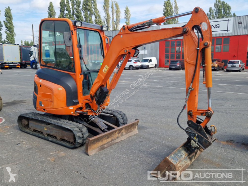Багер Kubota U274