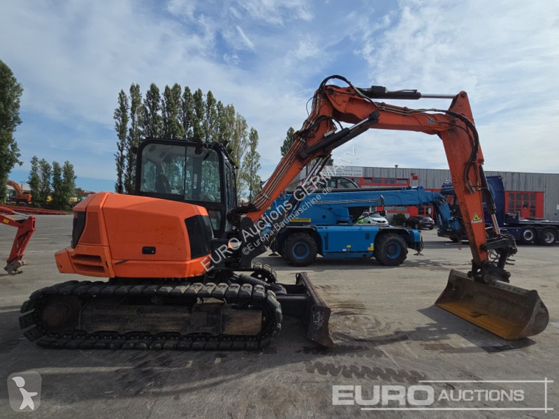 Excavadora JCB 86C-1