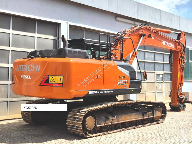 Pelle Hitachi 7