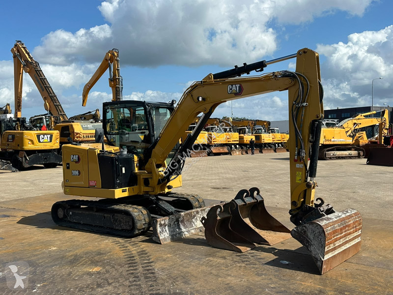 Pelle Caterpillar CR