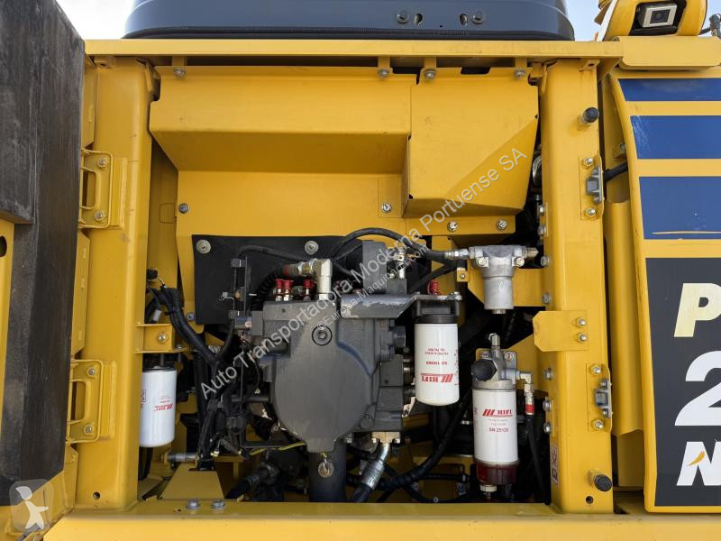 Pelle Komatsu PC210NLC-11