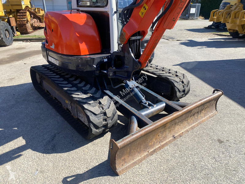 Багер Kubota 1613