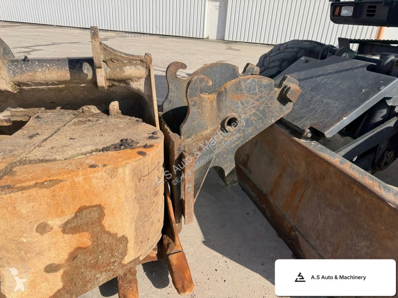 Pelle Doosan W