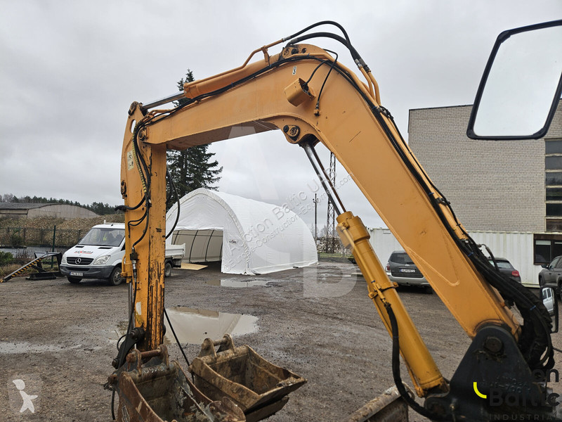 جرافة Hyundai Robex 80 CR-9
