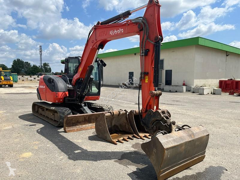 Excavadora Kubota  KX080-4