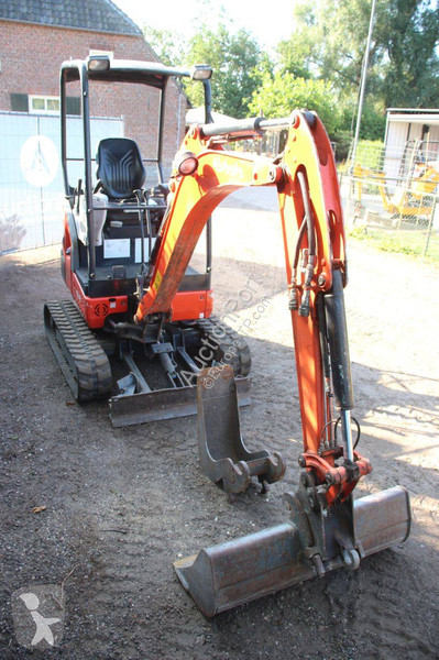 Багер Kubota