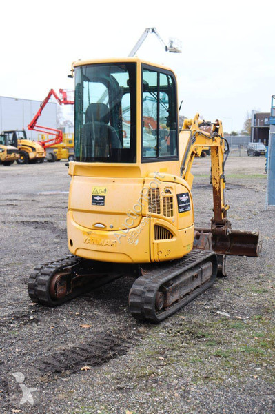جرافة Yanmar 4