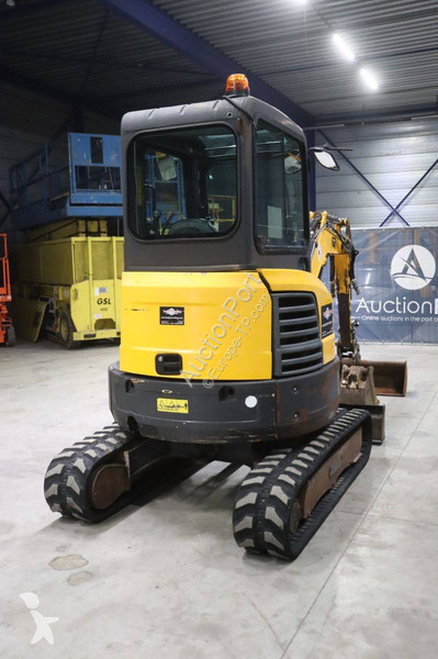 Багер Bobcat