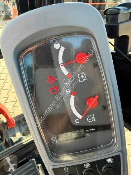 Багер Kubota