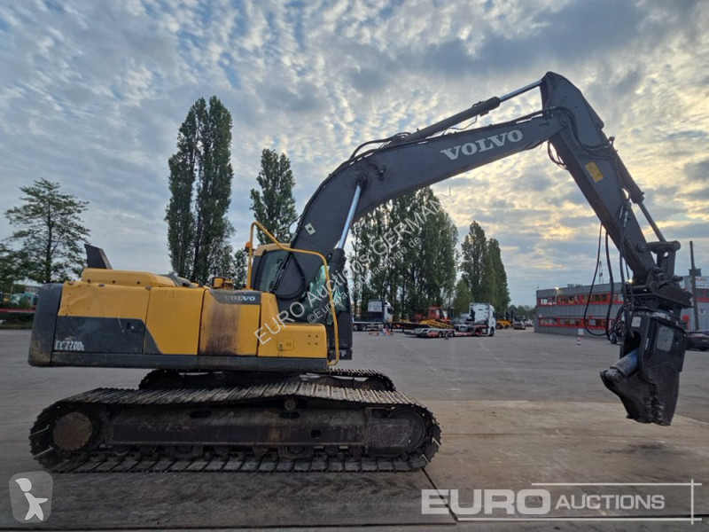 Екскаватор Volvo