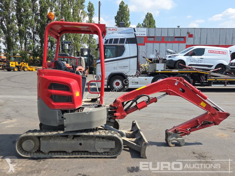 Graafmachine Volvo ECR25D
