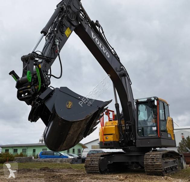 Excavadora Volvo