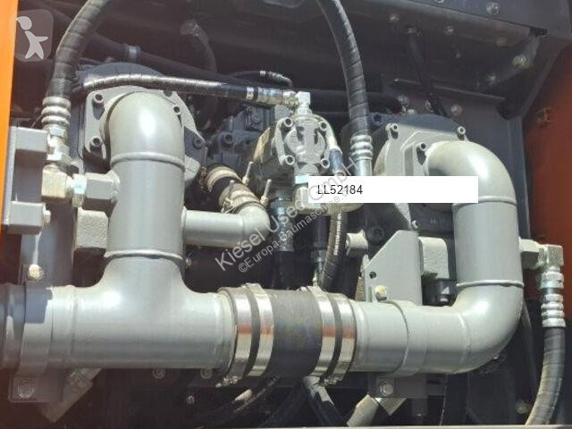 Екскаватор Hitachi ZX690LCH-7