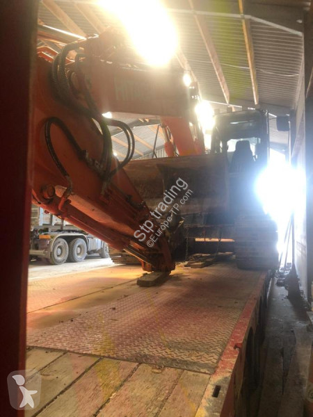 Екскаватор Hitachi