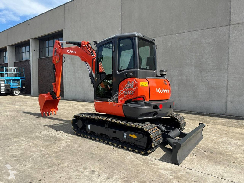 Excavadora Kubota KX165-5