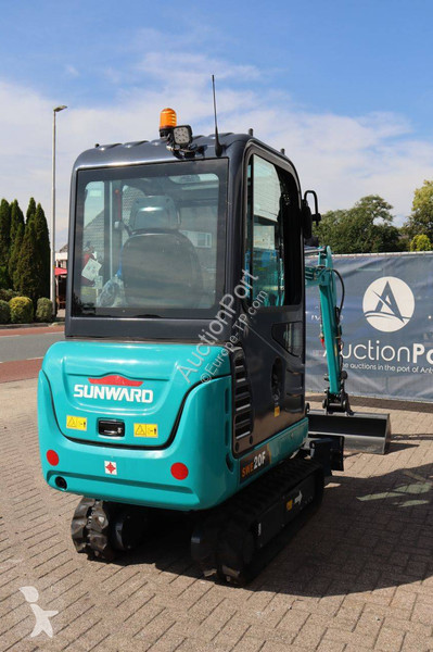 Sunward SWE 20F excavator