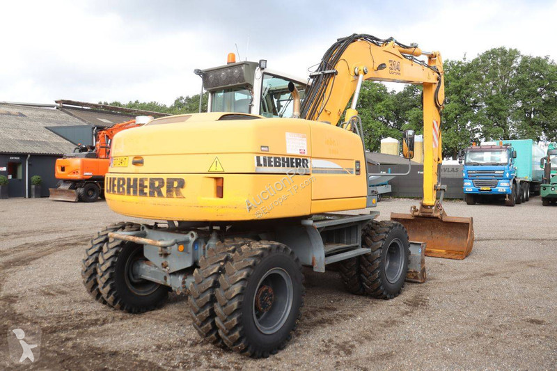 Екскаватор Liebherr A314