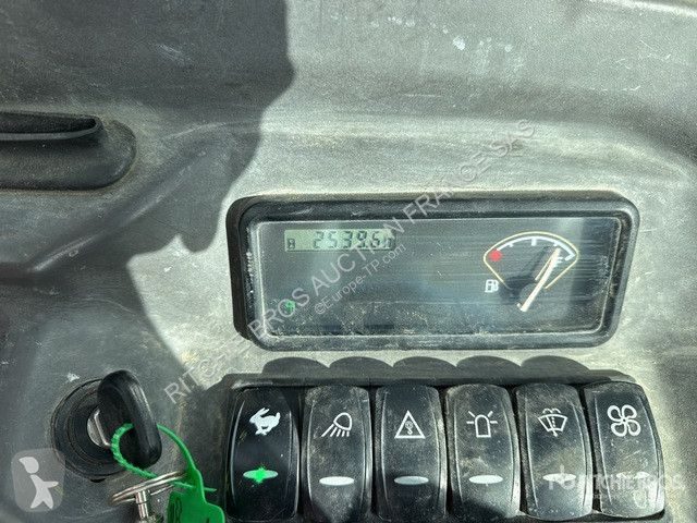 Екскаватор Volvo ECR25D