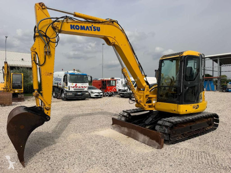 Екскаватор Komatsu 88MR6