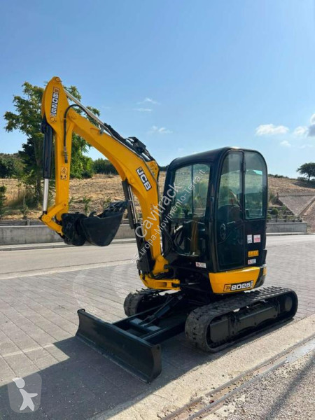 Екскаватор JCB