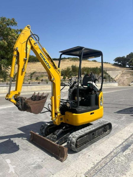 Екскаватор Komatsu 16R-3HS