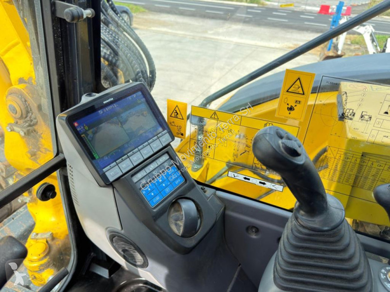 Komatsu MR-11E0 excavator