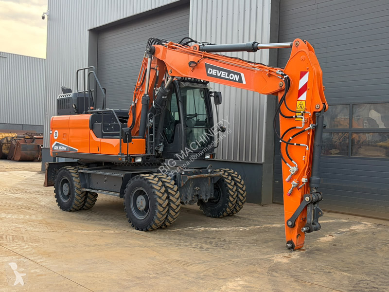 Graafmachine Develon DX160W-7
