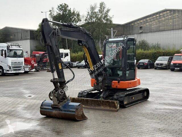 Экскаватор Komatsu PC58MR-5E0 Tiltrotator /...